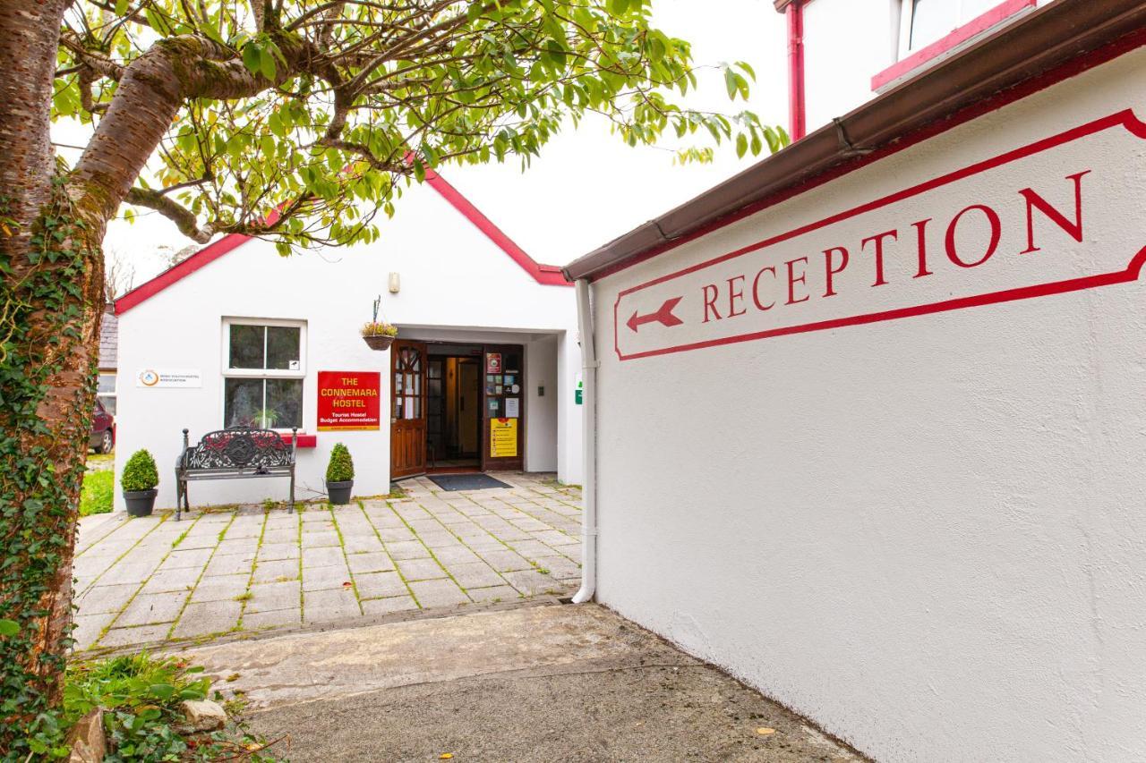 The Connemara Hostel - Sleepzone Лийнан Екстериор снимка