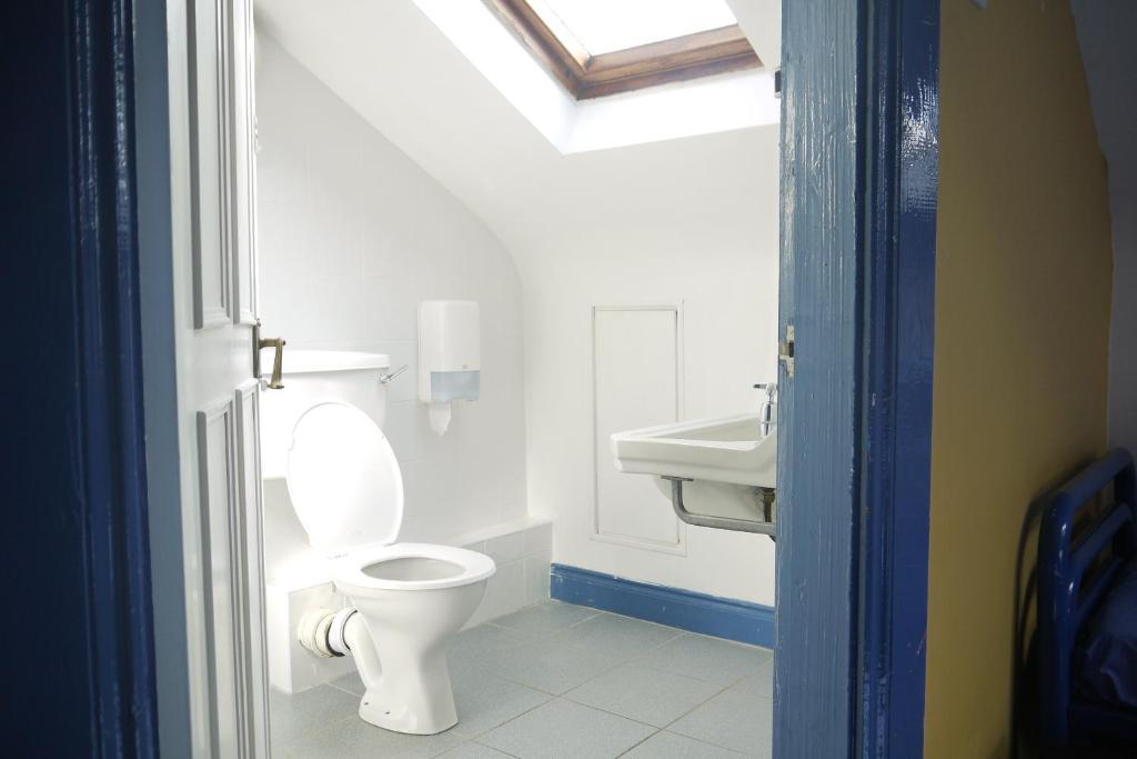 The Connemara Hostel - Sleepzone Лийнан Стая снимка
