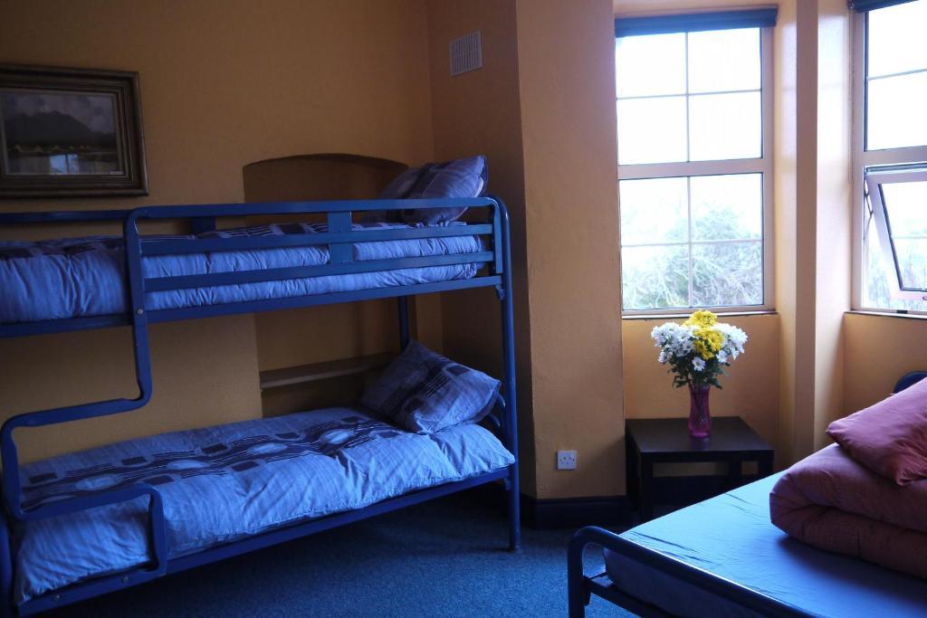 The Connemara Hostel - Sleepzone Лийнан Стая снимка