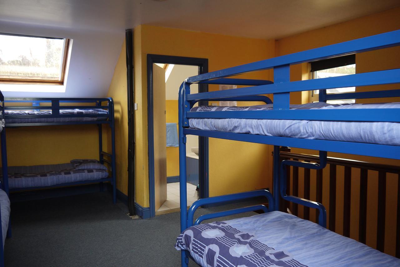 The Connemara Hostel - Sleepzone Лийнан Екстериор снимка